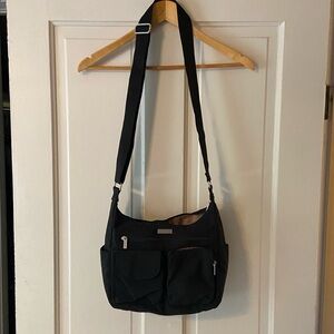 Baggallini Everyplace Crossbody Black Nylon bag purse with tan lining